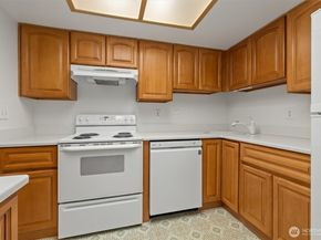 4106 Factoria Boulevard SE 216, Bellevue WA 98006