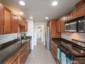 1250 Taylor Avenue N 205, Seattle WA 98109