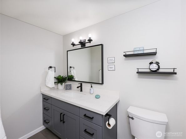 1250 Taylor Avenue N 205, Seattle WA 98109