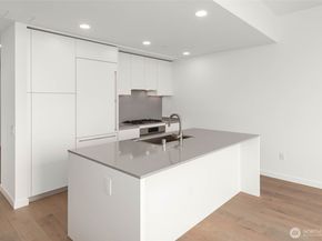 10232 NE 10th Street 1015, Bellevue WA 98004