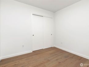 10232 NE 10th Street 1015, Bellevue WA 98004