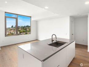 10232 NE 10th Street 1015, Bellevue WA 98004