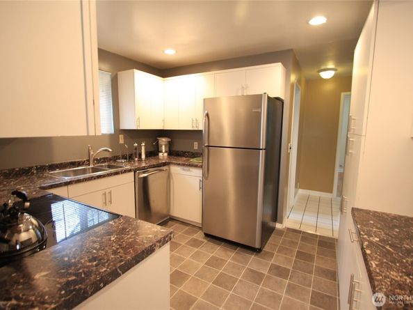 2726 NE 75th Street, Seattle WA 98115