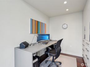 909 5th Avenue 1001, Seattle WA 98164