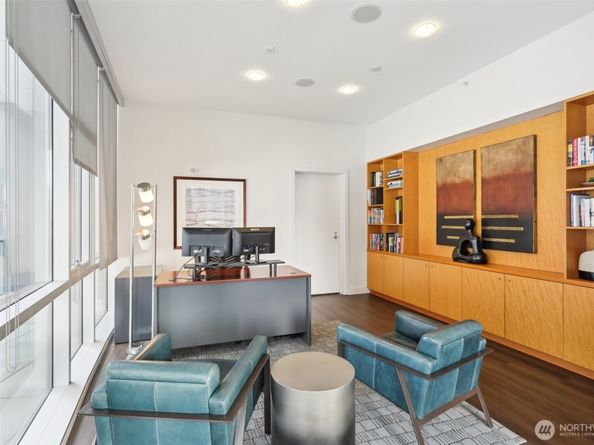 909 5th Avenue 1001, Seattle WA 98164