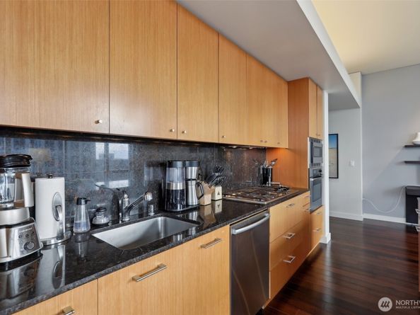 909 5th Avenue 1001, Seattle WA 98164