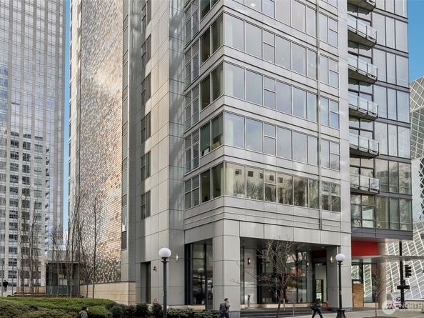 909 5th Avenue 1001, Seattle WA 98164