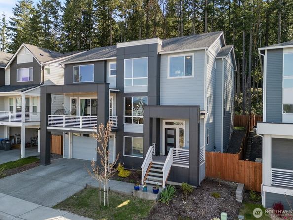 1940 NW Rustling Fir Lane, Silverdale WA 98383