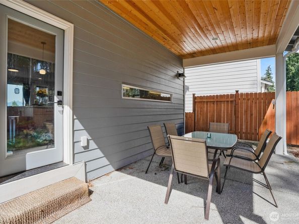 1940 NW Rustling Fir Lane, Silverdale WA 98383