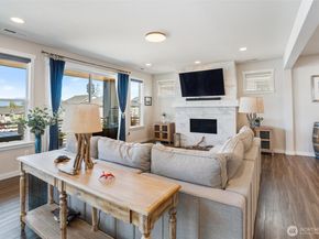 1940 NW Rustling Fir Lane, Silverdale WA 98383