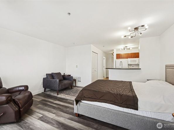 108 5th Avenue S 718, Seattle WA 98104