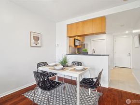 2721 1st Avenue 906, Seattle WA 98121