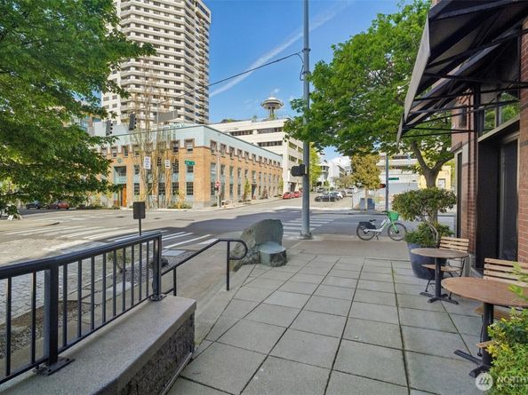 2721 1st Avenue 906, Seattle WA 98121