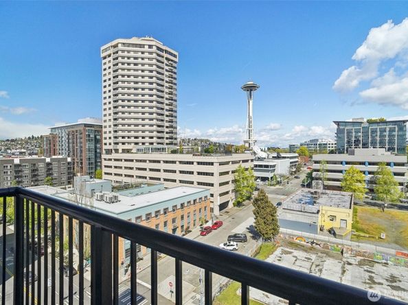 2721 1st Avenue 906, Seattle WA 98121
