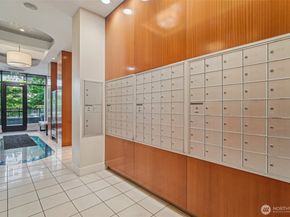 2721 1st Avenue 906, Seattle WA 98121