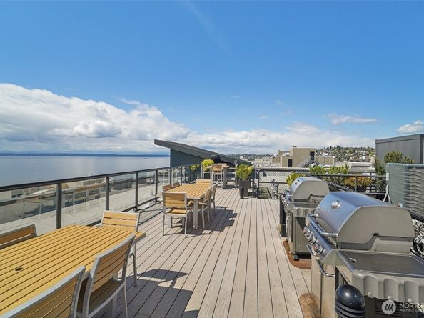 2721 1st Avenue 906, Seattle WA 98121