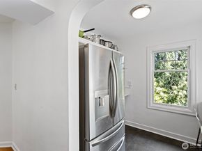 1814 25th Avenue E, Seattle WA 98112