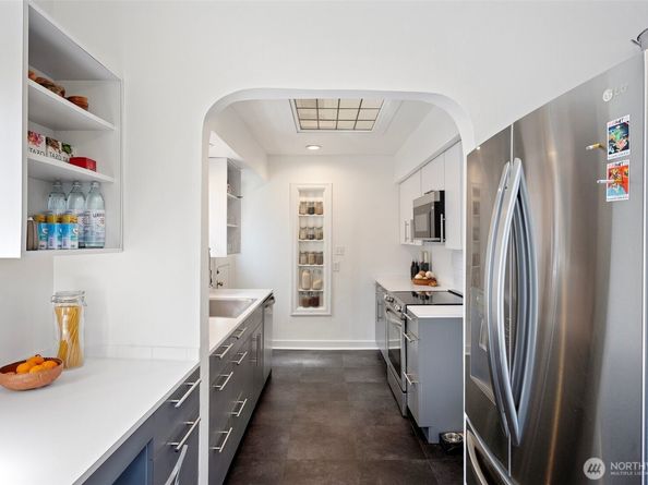 1814 25th Avenue E, Seattle WA 98112