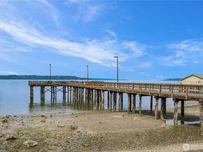 28422 Redondo Beach Drive S, Des Moines WA 98198