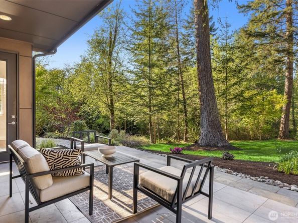 6560 NE Maxwell Lane, Bainbridge Island WA 98110