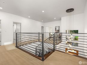 6560 NE Maxwell Lane, Bainbridge Island WA 98110