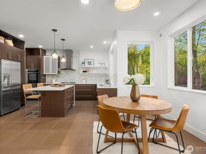 6560 NE Maxwell Lane, Bainbridge Island WA 98110