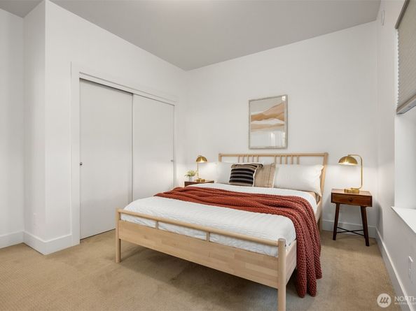 6560 NE Maxwell Lane, Bainbridge Island WA 98110