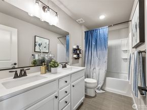 3900 McCormick Village Drive, Bremerton WA 98312