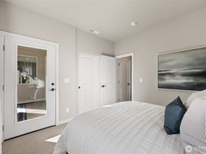 3900 McCormick Village Drive, Bremerton WA 98312