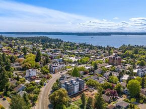 6320 41st Avenue SW D, Seattle WA 98136