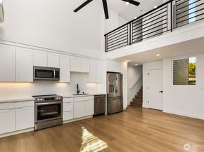 6320 41st Avenue SW D, Seattle WA 98136