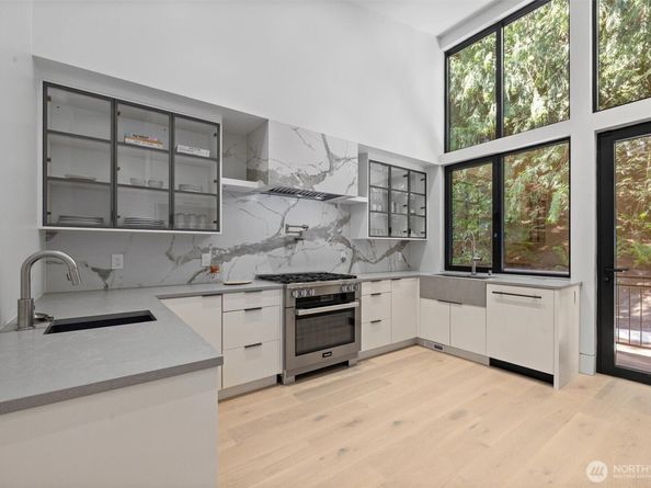 204 Northside Road, Bellevue WA 98004