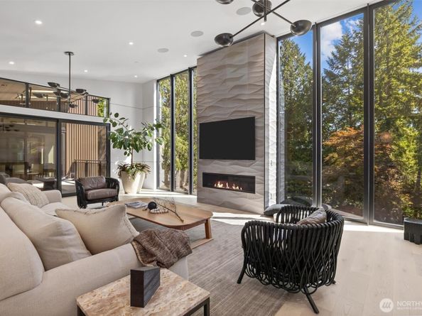 204 Northside Road, Bellevue WA 98004