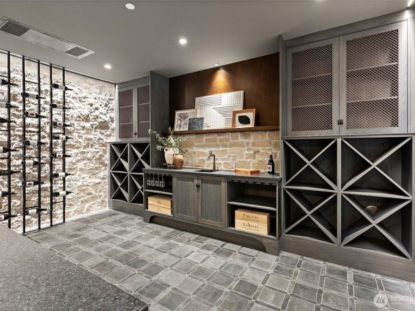 204 Northside Road, Bellevue WA 98004