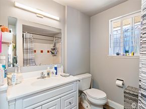 7919 37th Avenue S, Seattle WA 98118