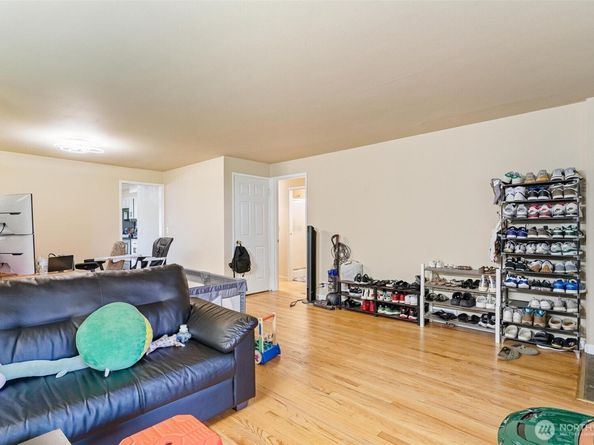 7919 37th Avenue S, Seattle WA 98118
