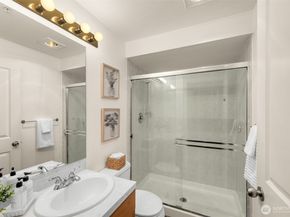 1906 Franklin Place E 103, Seattle WA 98102
