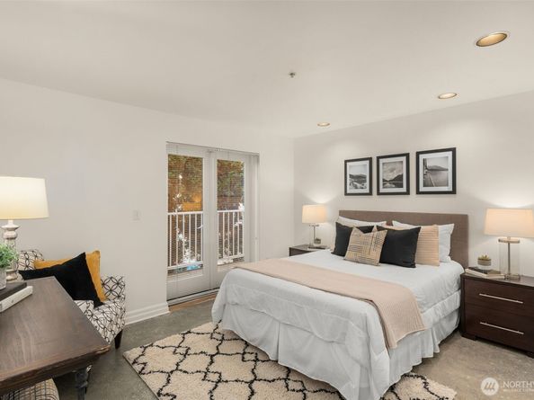 1906 Franklin Place E 103, Seattle WA 98102