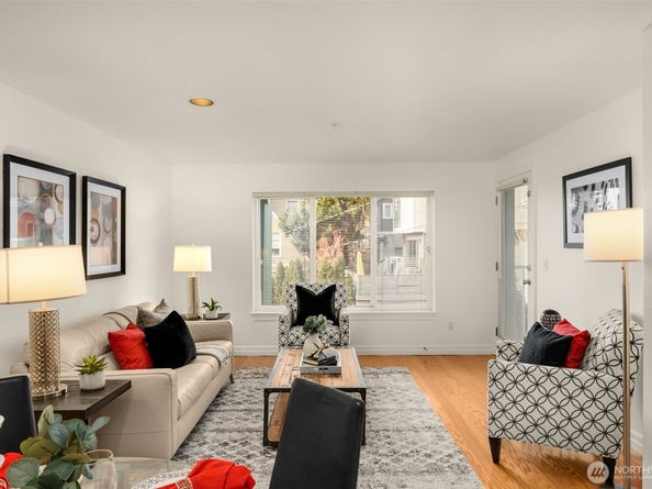 1906 Franklin Place E 103, Seattle WA 98102