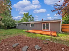 2133 S 253rd Street, Des Moines WA 98198
