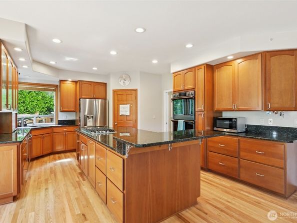 18913 SE 174th Way, Renton WA 98058