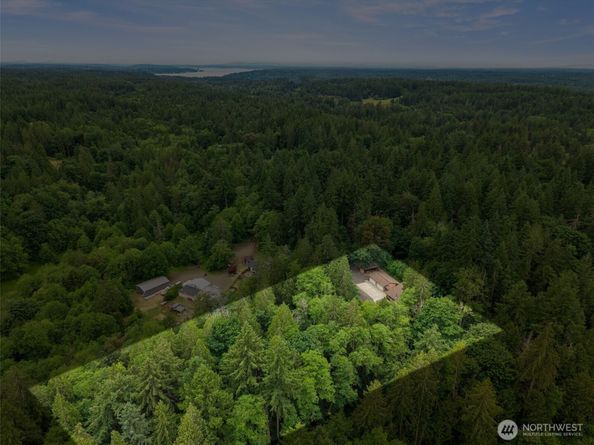 4562 SE Burley Olalla Road, Olalla WA 98359