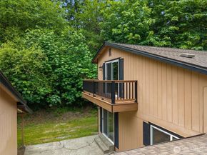 4562 SE Burley Olalla Road, Olalla WA 98359
