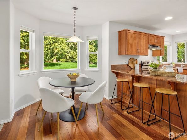 20108 NE 168th Place, Woodinville WA 98077
