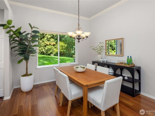 20108 NE 168th Place, Woodinville WA 98077