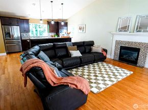 13704 Daybreak Place NW, Silverdale WA 98383