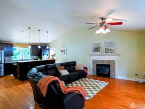 13704 Daybreak Place NW, Silverdale WA 98383