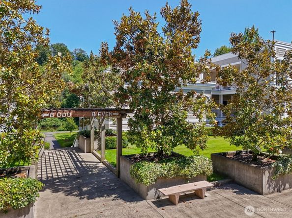 17432 Bothell Way NE B302, Bothell WA 98011
