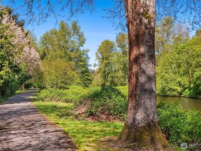 17432 Bothell Way NE B302, Bothell WA 98011