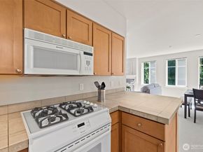 17432 Bothell Way NE B302, Bothell WA 98011